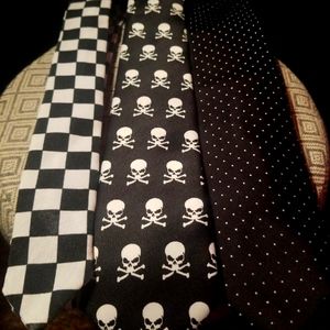 Black and white tie bundle